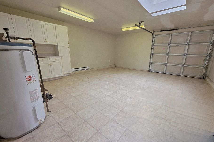 2725 E 52nd Avenue Vancouver, BC - 16