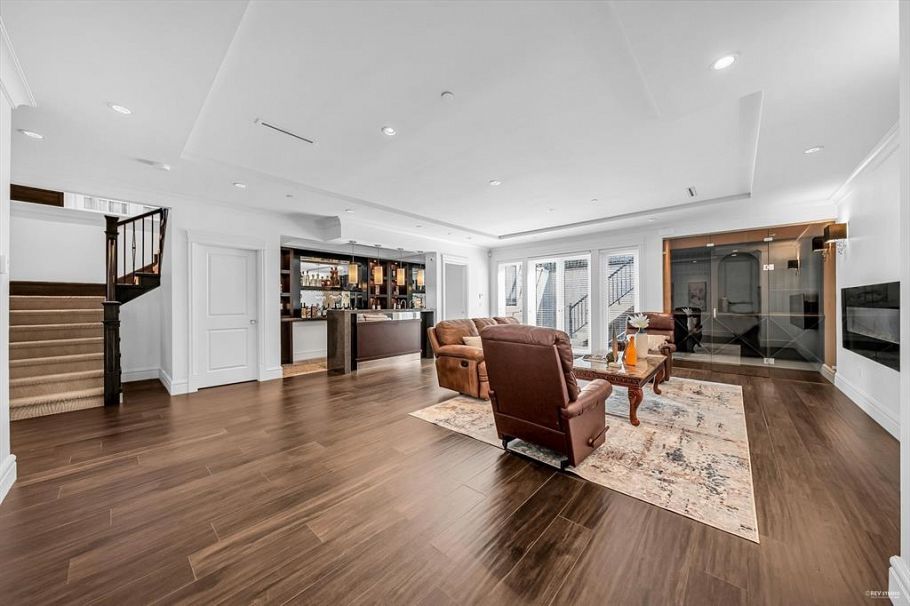 3176 W 35th Avenue Vancouver, BC - 27