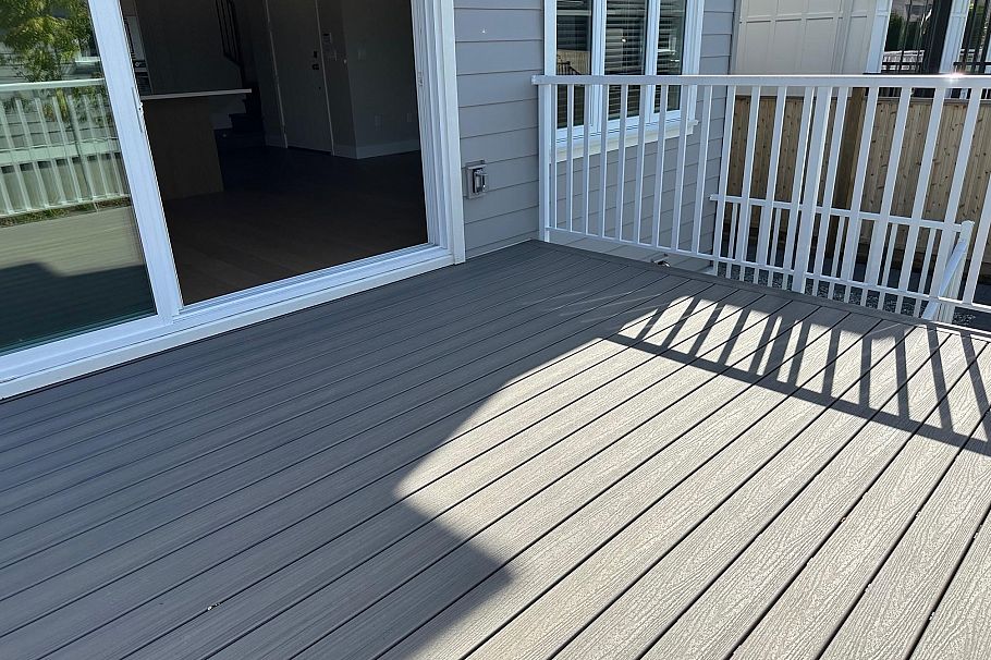 344 E 17th Street North Vancouver, BC - 28