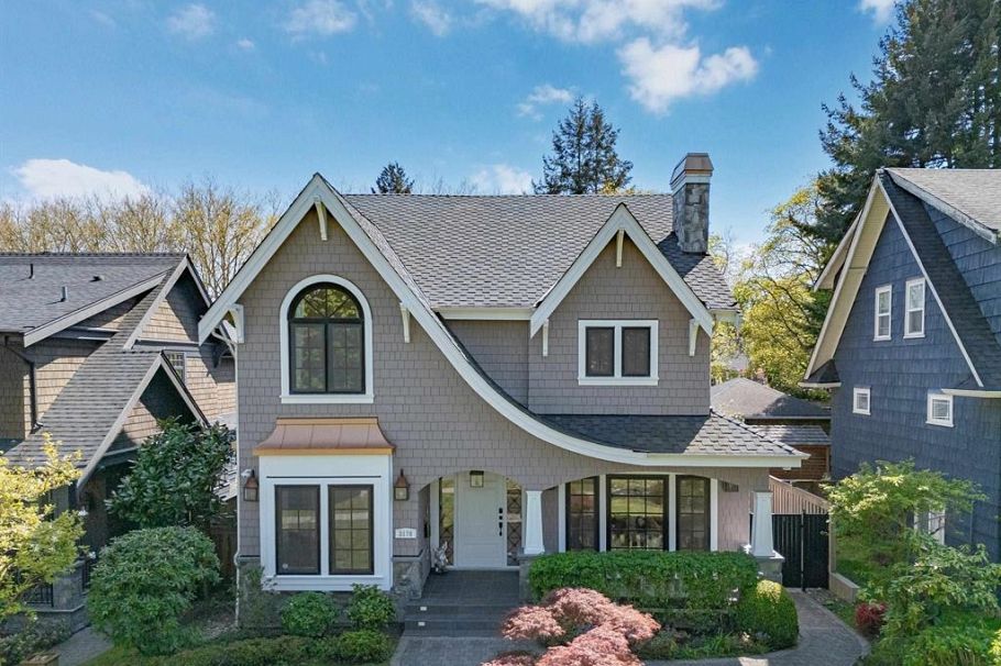 3176 W 35th Avenue Vancouver, BC - 37