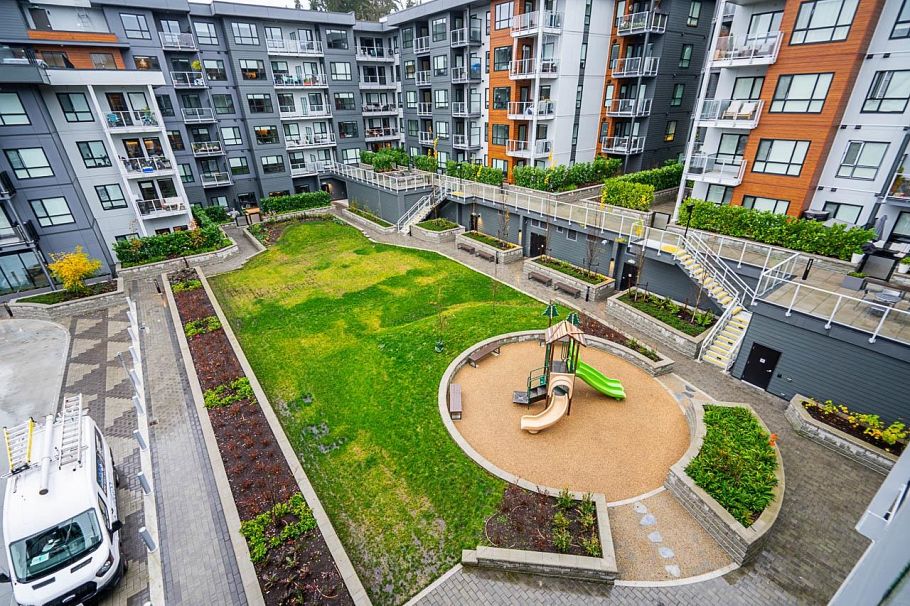 422 3596 Malsum Drive North Vancouver, BC - 20