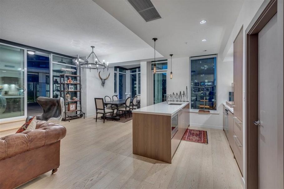 PH2015 68 SMITHE STREET, Vancouver BC V6B 0P4 Vancouver, BC - 17