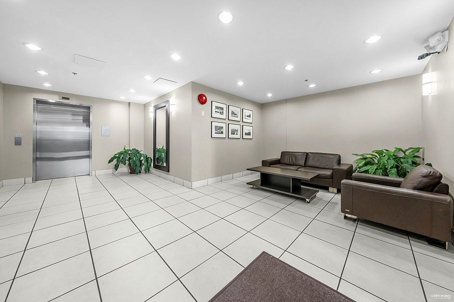 412 3811 Hastings Street Burnaby, BC - 2