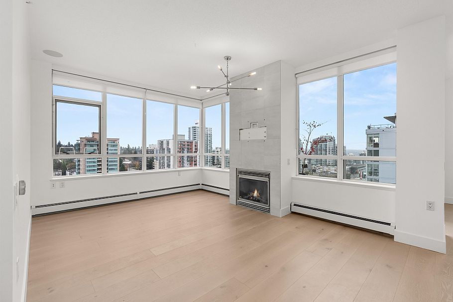 1404 120 W 16th Street North Vancouver, BC - 3