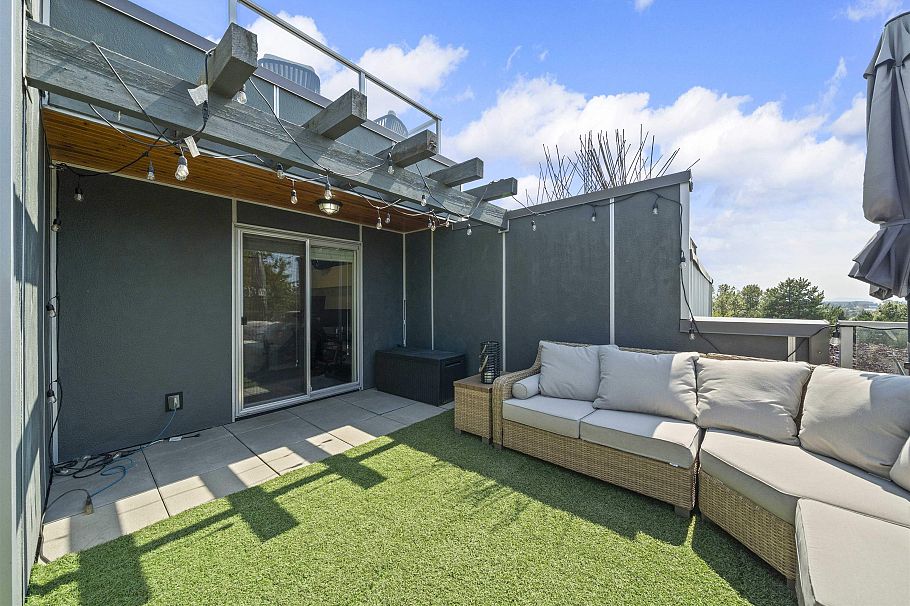 8438 Gladstone Street Vancouver, BC - 30