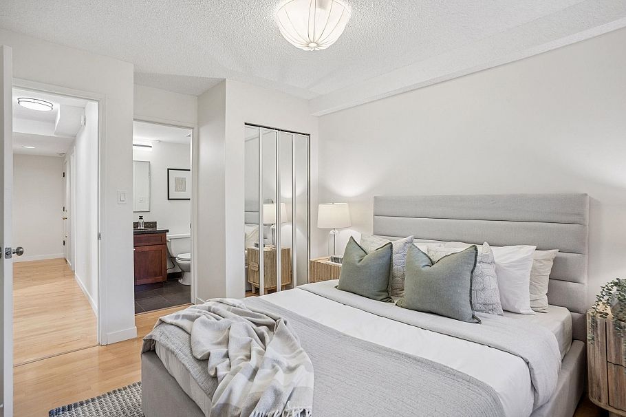 104 2190 W 8th Avenue Vancouver, BC - 17