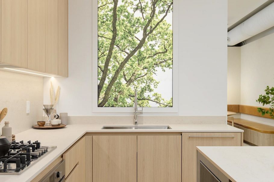 2406 E 12th Avenue Vancouver, BC - 8