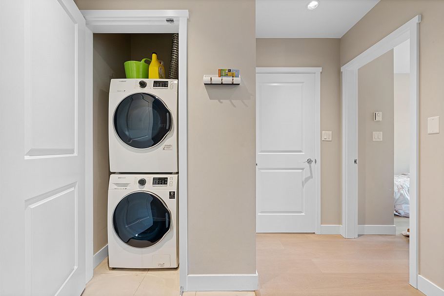 205 1333 W 11th Avenue Vancouver, BC - 16