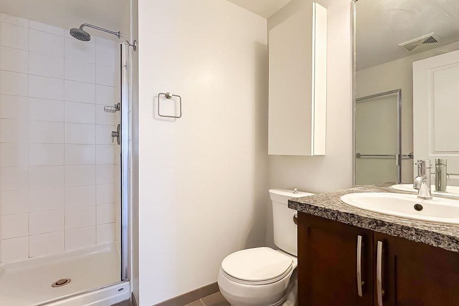 403 3811 Hastings Street Burnaby, BC - 14