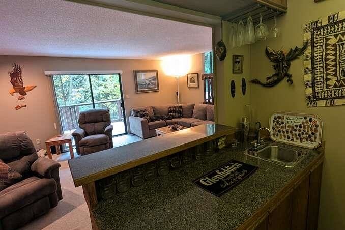 1498 Chamberlain Drive North Vancouver, BC - 13