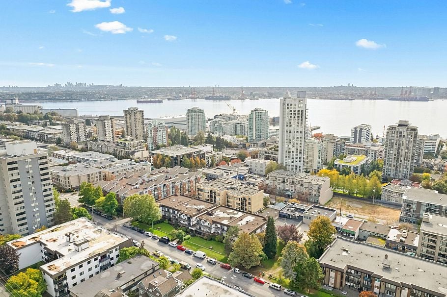 410 124 W 3rd Street North Vancouver, BC - 23