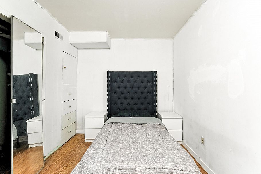 4987 Hoy Street Vancouver, BC - 18