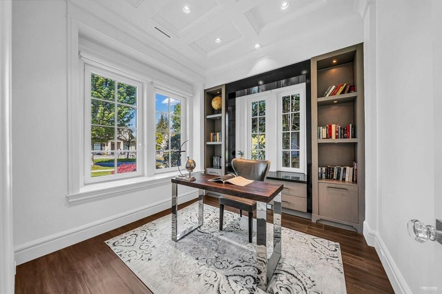 3176 W 35th Avenue Vancouver, BC - 9