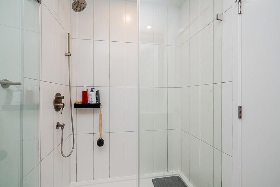 422 3596 Malsum Drive North Vancouver, BC - 14