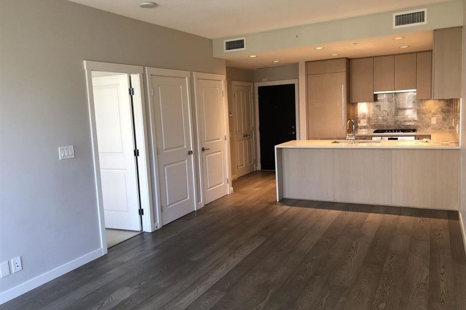 101 5687 Gray Avenue Vancouver, BC - 4