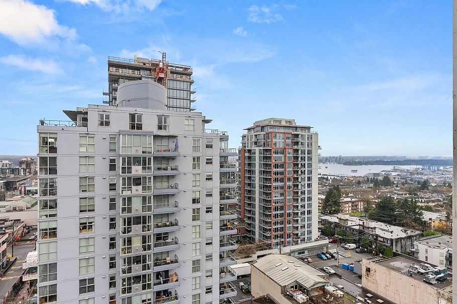 1404 120 W 16th Street North Vancouver, BC - 27