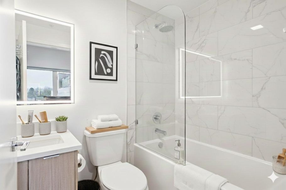 407 2666 Duke Street Vancouver, BC - 6