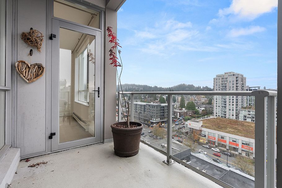 1404 120 W 16th Street North Vancouver, BC - 24