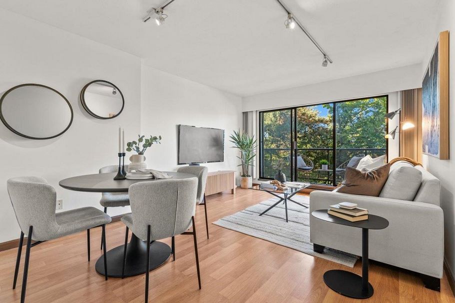 314 2222 Prince Edward Street Vancouver, BC - 1