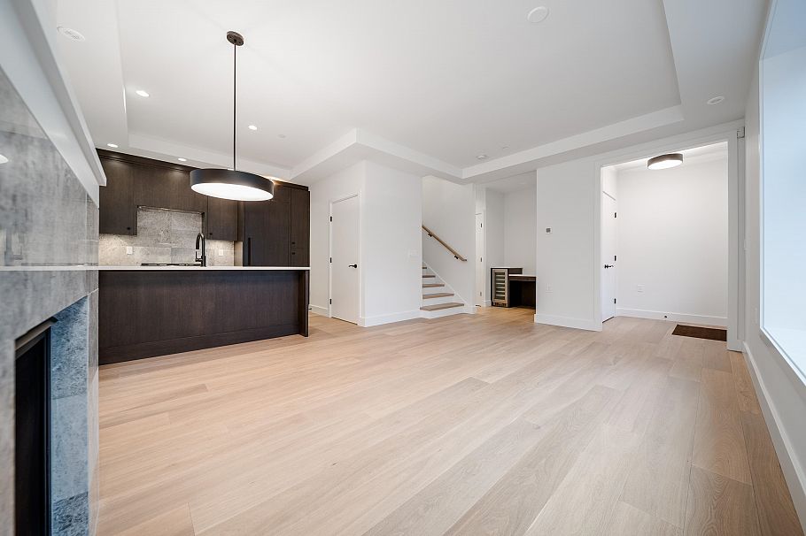 1138 E 26th Avenue Vancouver, BC - 11