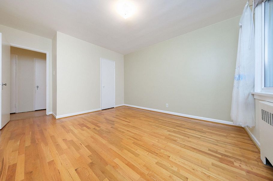 203 1878 Robson Street Vancouver, BC - 12