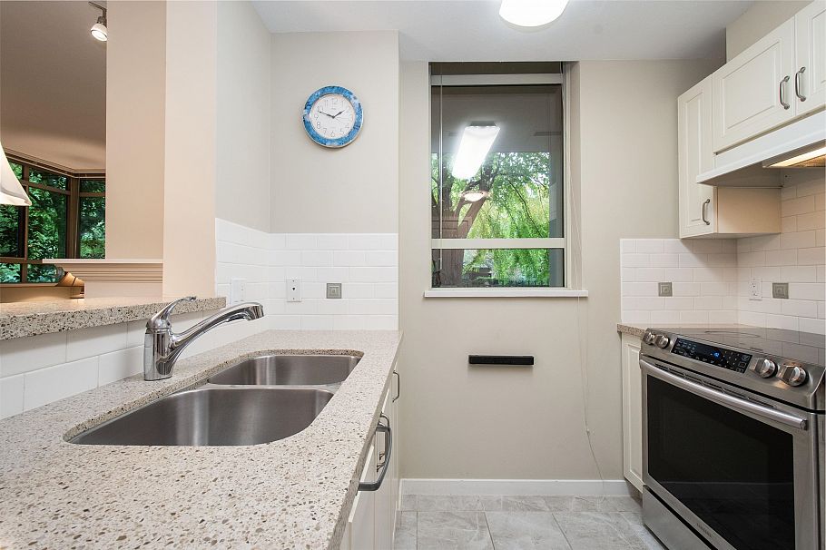 101 2799 Yew Street Vancouver, BC - 6