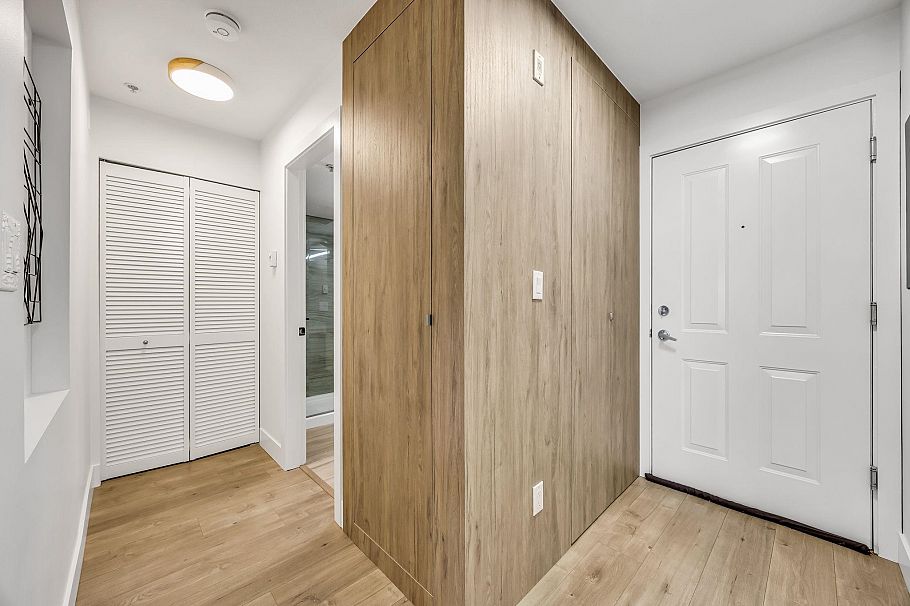 213 3038 E Kent Avenue South Vancouver, BC - 17