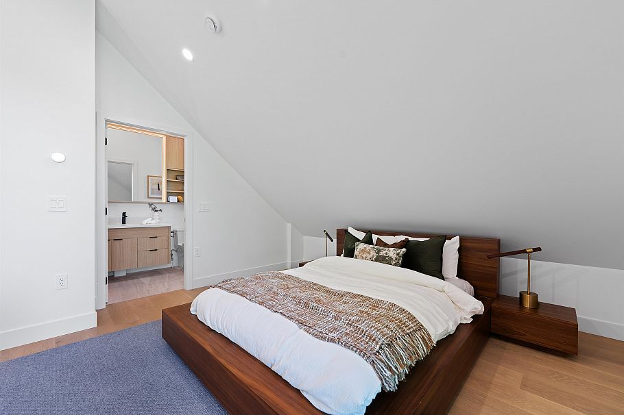 1 2858 W 12th Avenue Vancouver, BC - 23