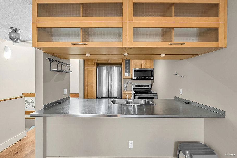 10 744 W 7th Avenue Vancouver, BC - 5