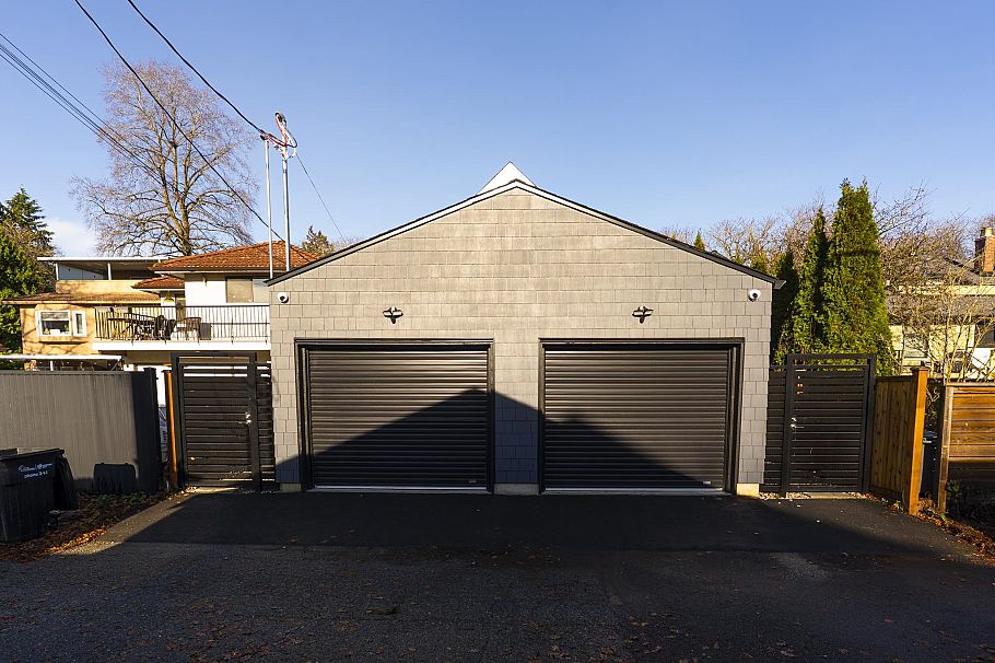 1 2764 W 14th Avenue Vancouver, BC - 37