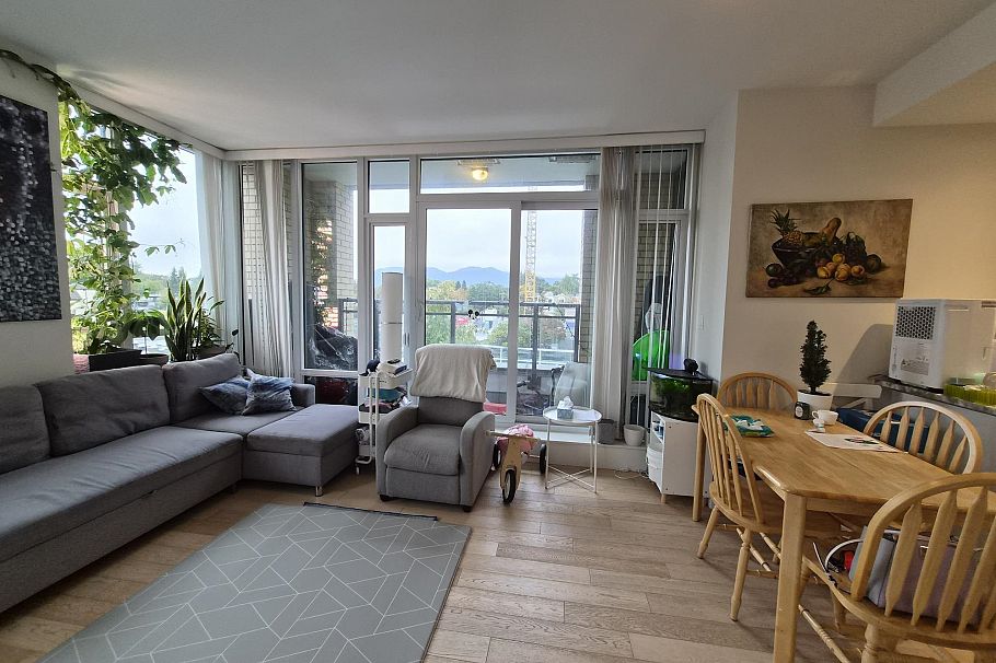 317 2033 W 10th Avenue Vancouver, BC - 2