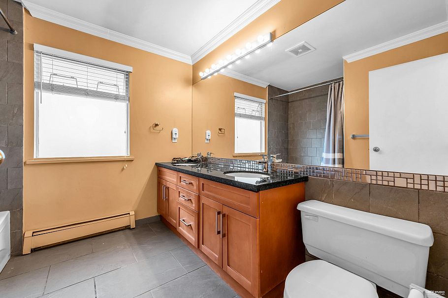 3979 W 33rd Avenue Vancouver, BC - 26