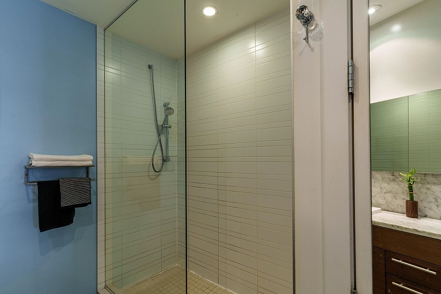 260 E 2nd Avenue Vancouver, BC - 14