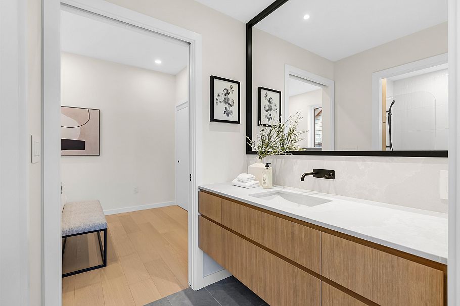 2 2764 W 14th Avenue Vancouver, BC - 21