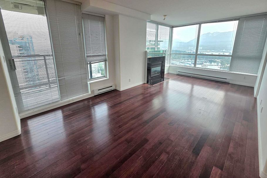 3105 1328 W Pender Street Vancouver, BC - 3