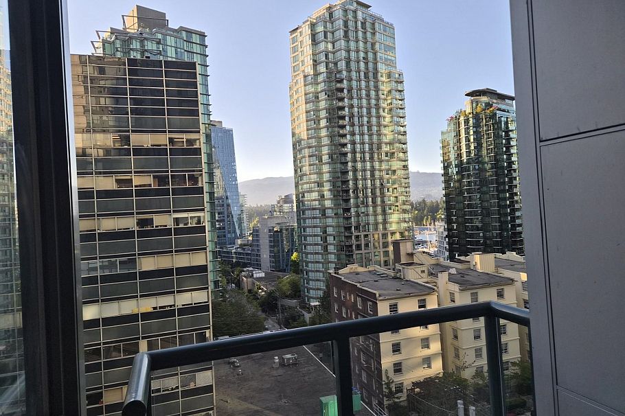 806 1239 W Georgia Street Vancouver, BC - 24