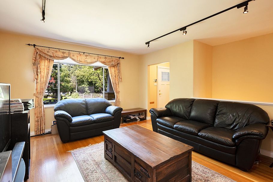 3136 W 11th Avenue Vancouver, BC - 7