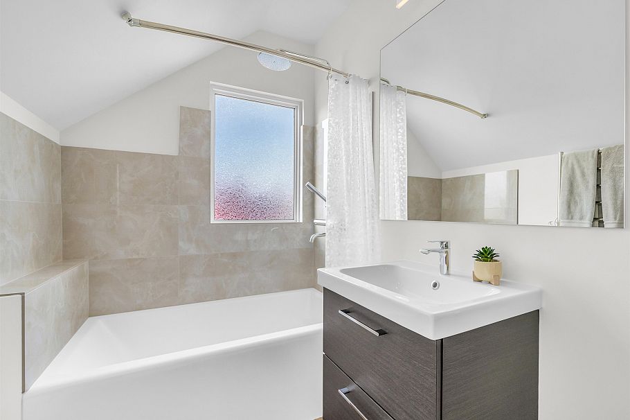 4379 Welwyn Street Vancouver, BC - 18