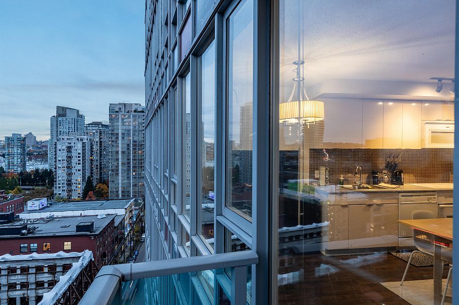 1606 233 Robson Street Vancouver, BC - 24