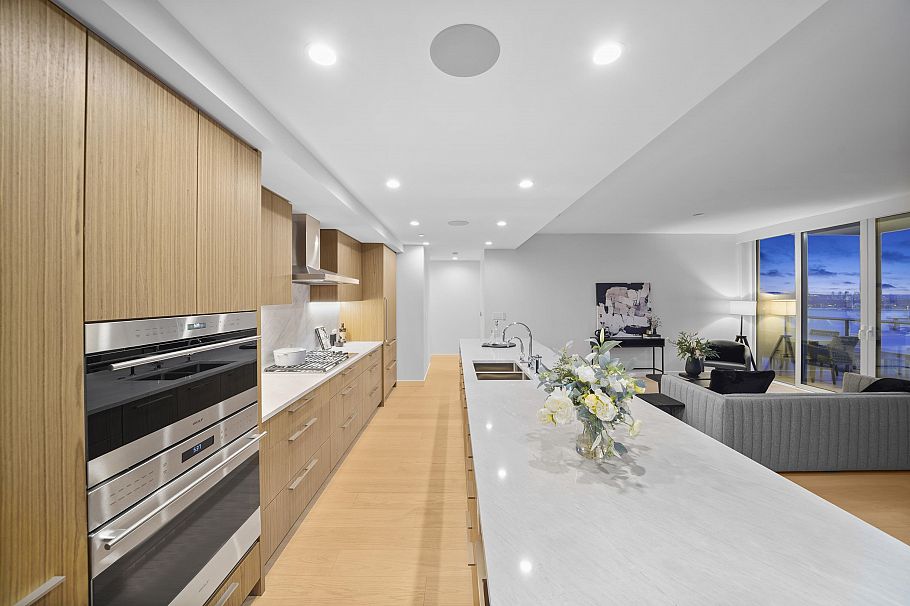 3503 1335 Howe Street Vancouver, BC - 5