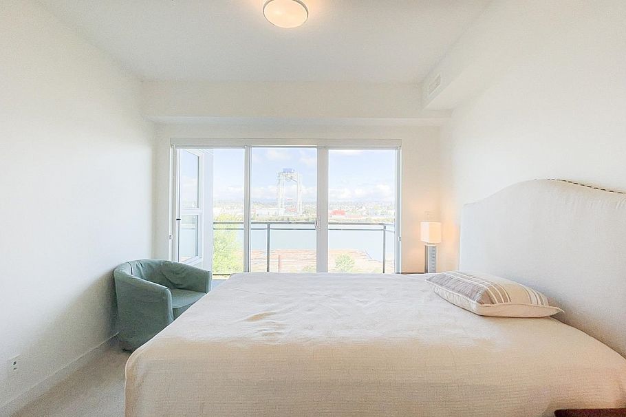 313 10177 River Drive Richmond, BC - 9