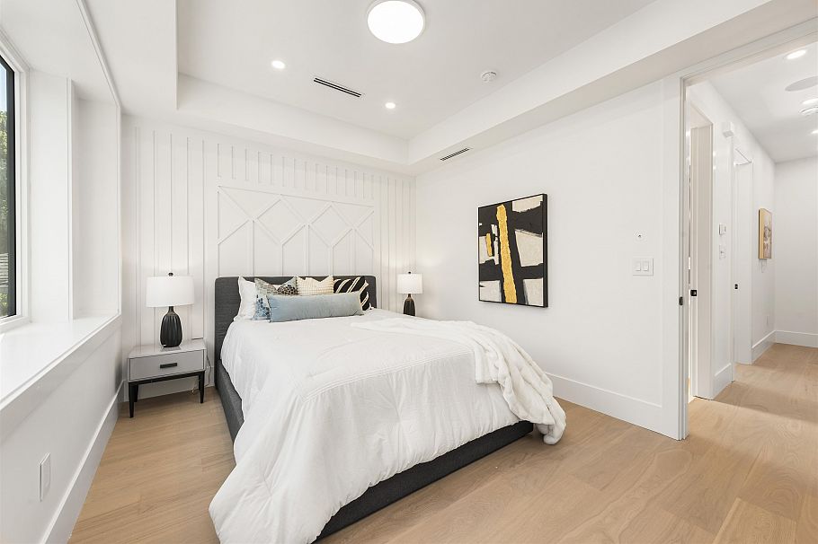 1 847 E 10th Avenue Vancouver, BC - 18