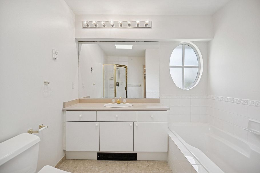 43 5880 Hampton Place Vancouver, BC - 28