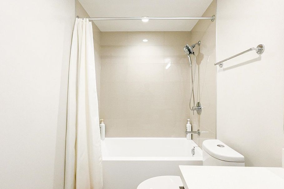 313 10177 River Drive Richmond, BC - 15