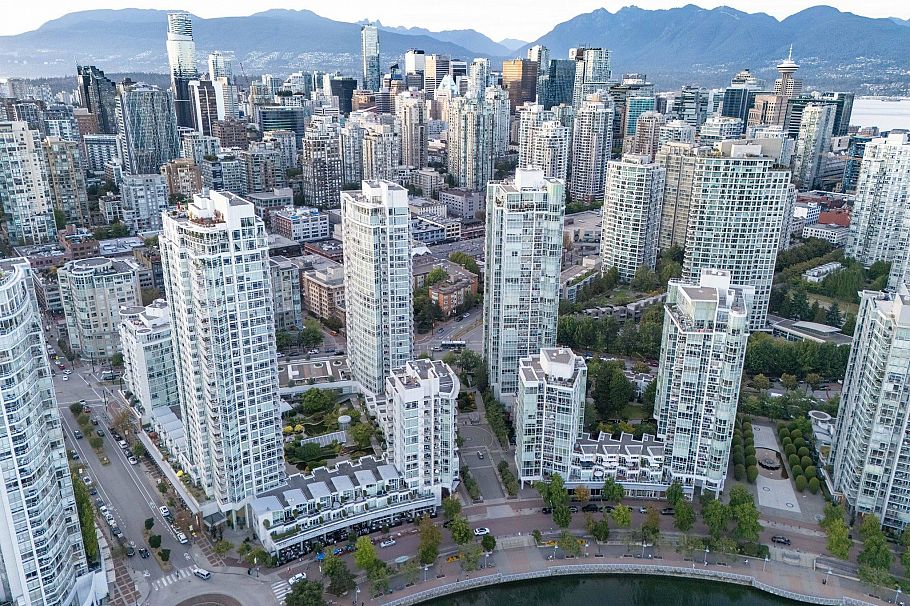 133 Aquarius Mews Vancouver, BC - 30