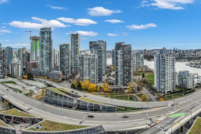 1480 Howe Street Vancouver, BC - 5