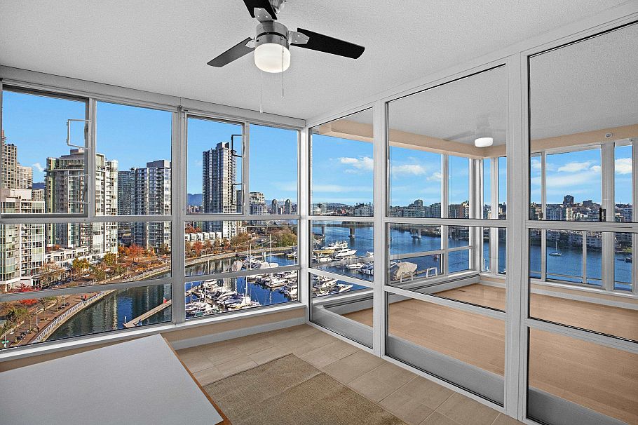 1601 1228 Marinaside Crescent Vancouver, BC - 11