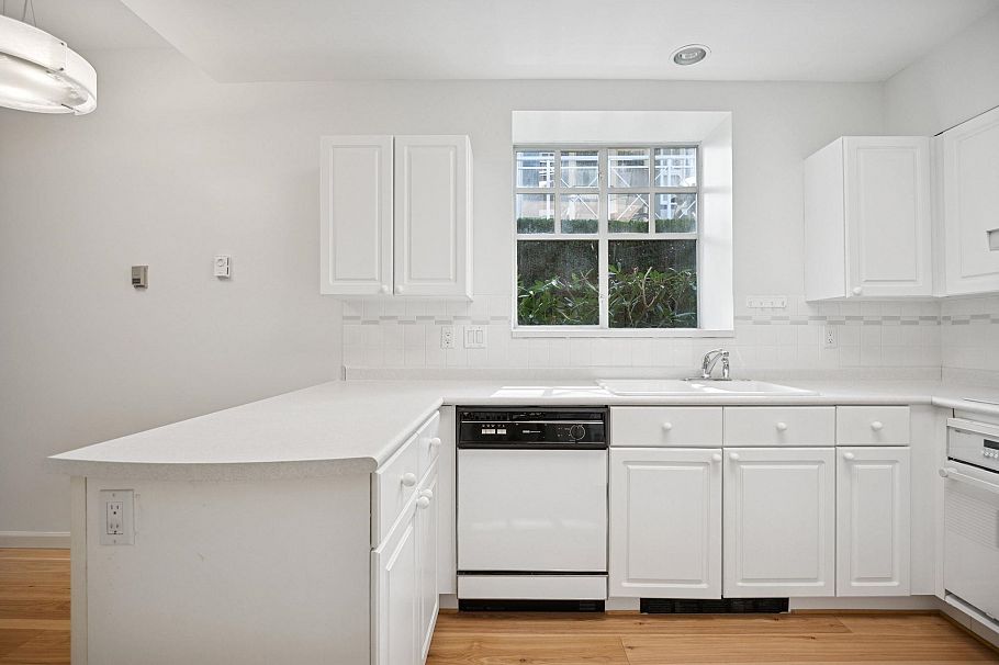 43 5880 Hampton Place Vancouver, BC - 14