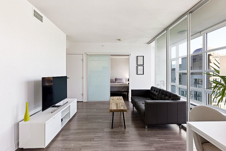 2503 1283 Howe Street Vancouver, BC - 3