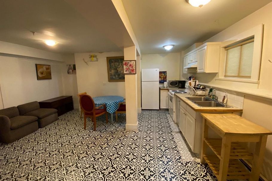 387 W 13th Avenue Vancouver, BC - 8